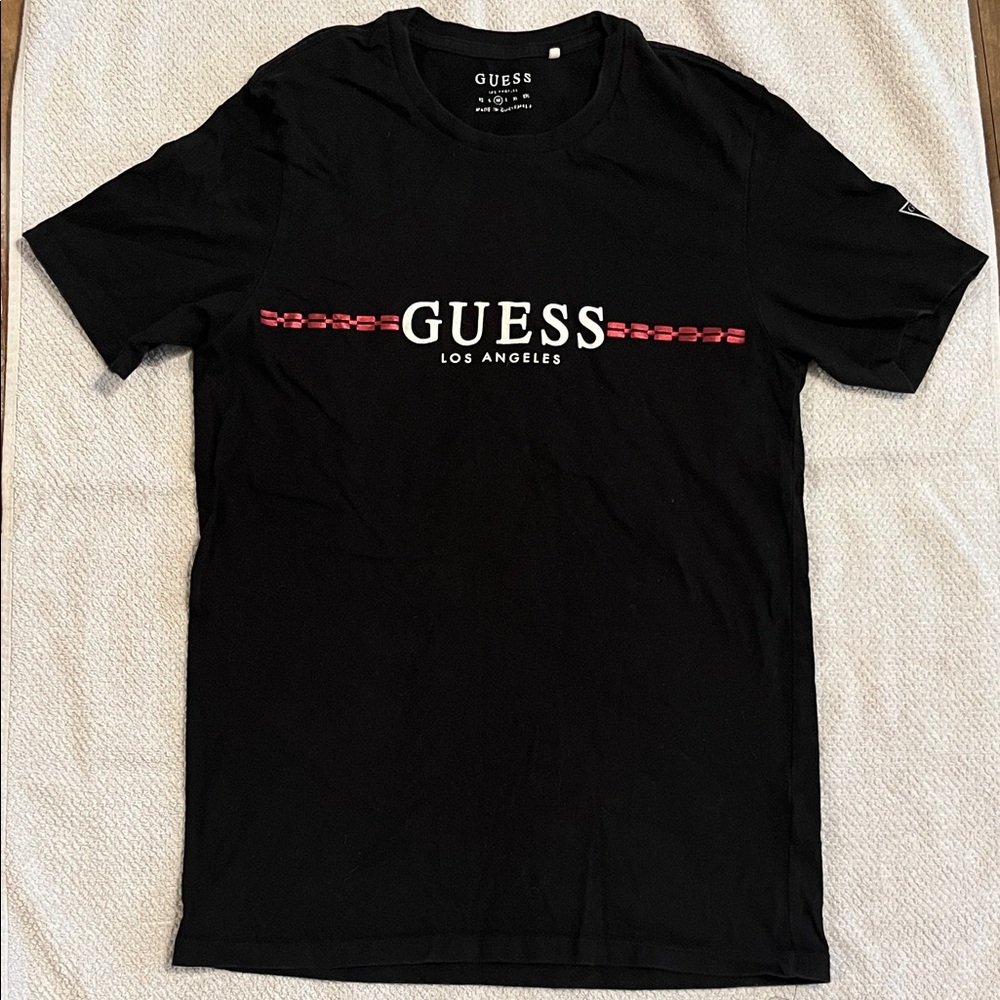 GUESS Black and Red Short Sleeve Tee NEVER WORN